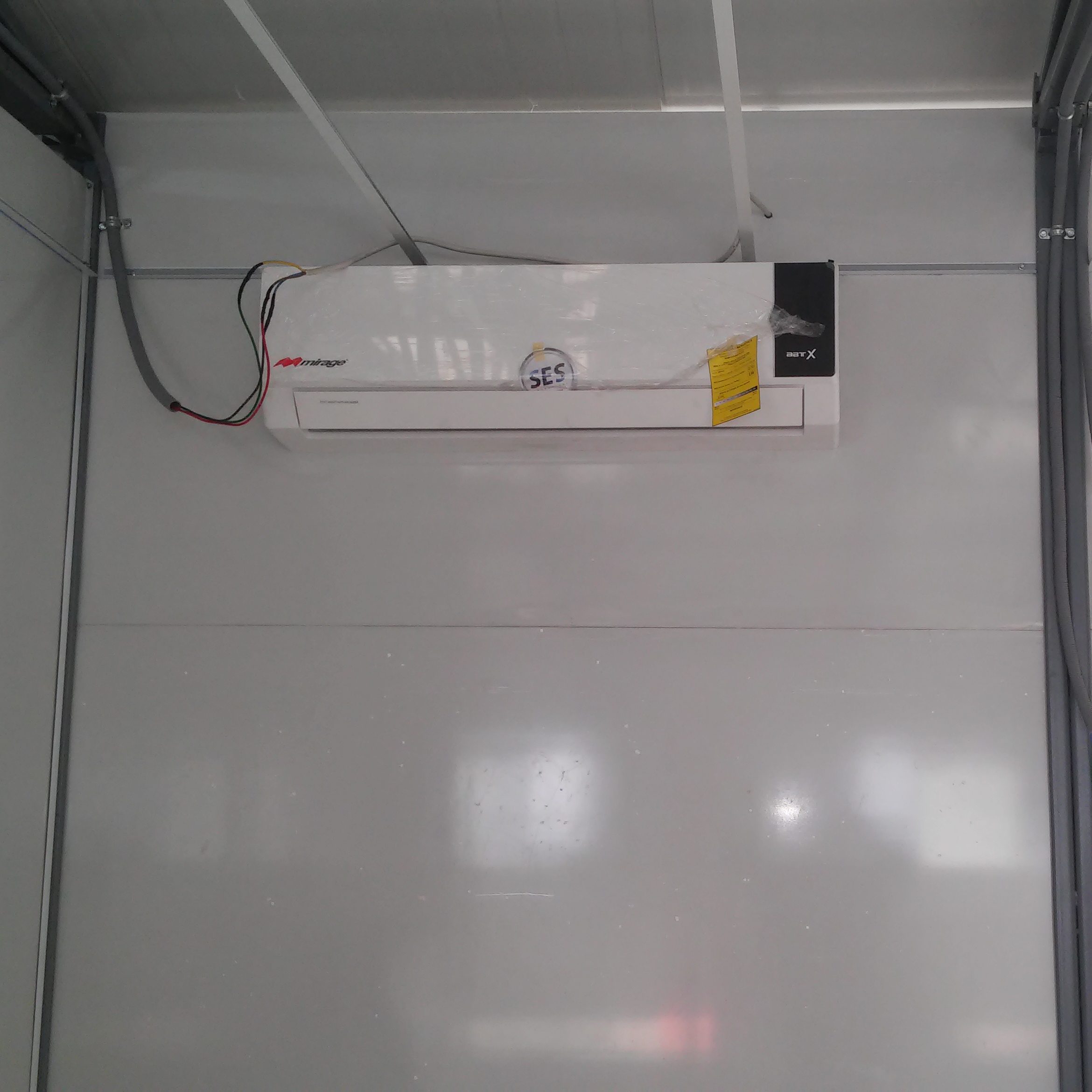 instalación de equipos de aire acondicionado tipo pared