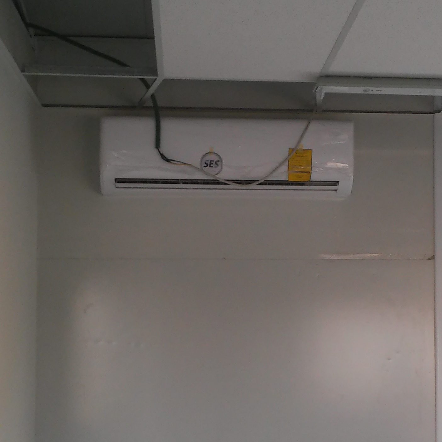 instalación de equipos de aire acondicionado tipo pared